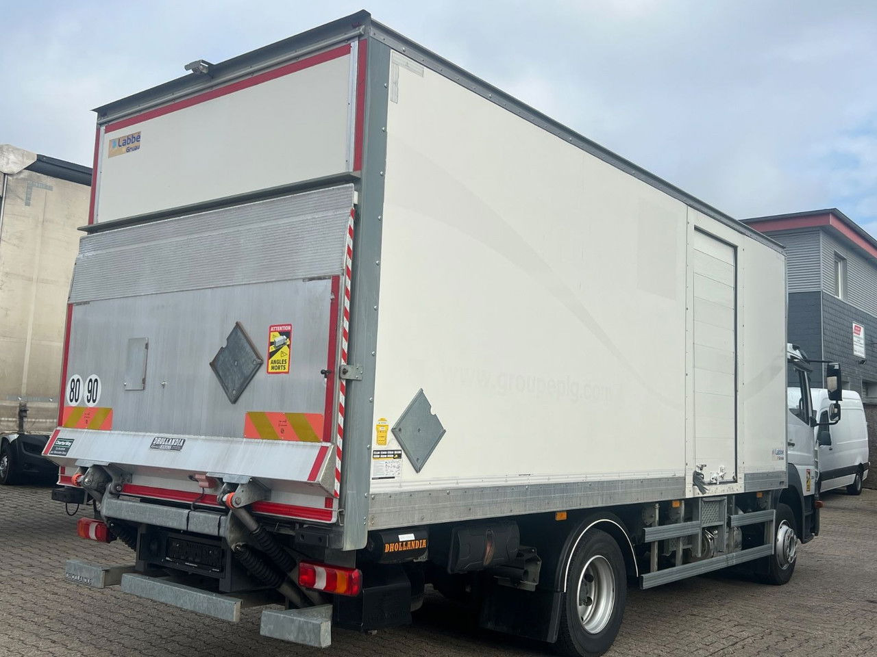 Mercedes-Benz Atego 1218 L Classic-Vermietung möglich-ADR-LBW - Truk box: gambar 3 Mercedes-Benz Atego 1218 L Classic-Vermietung möglich-ADR-LBW - Truk box: gambar 3