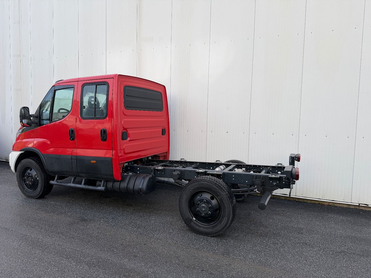 Iveco DAILY 70S18H WX 4x4 - Truk sasis: gambar 4 Iveco DAILY 70S18H WX 4x4 - Truk sasis: gambar 4