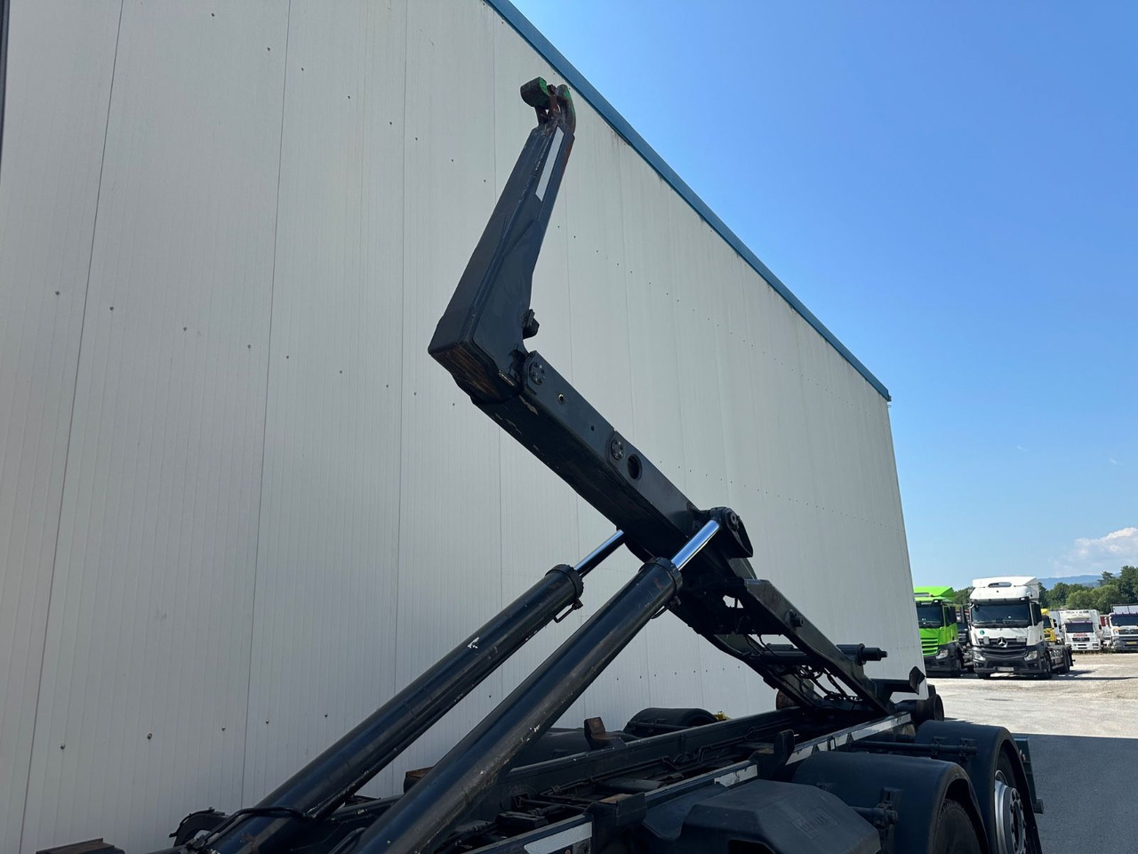 Iveco Stralis 500EEV 20T Meiller Lenkachse Retarder - Hook lift: gambar 5 Iveco Stralis 500EEV 20T Meiller Lenkachse Retarder - Hook lift: gambar 5