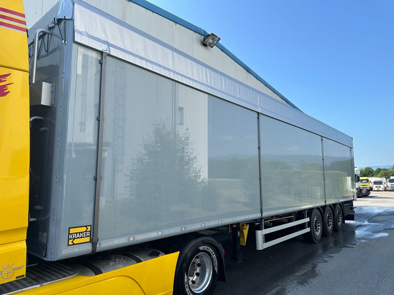Kraker CF-200ZL Lift 92m³ - Semi-trailer dengan lantai berjalan: gambar 1 Kraker CF-200ZL Lift 92m³ - Semi-trailer dengan lantai berjalan: gambar 1