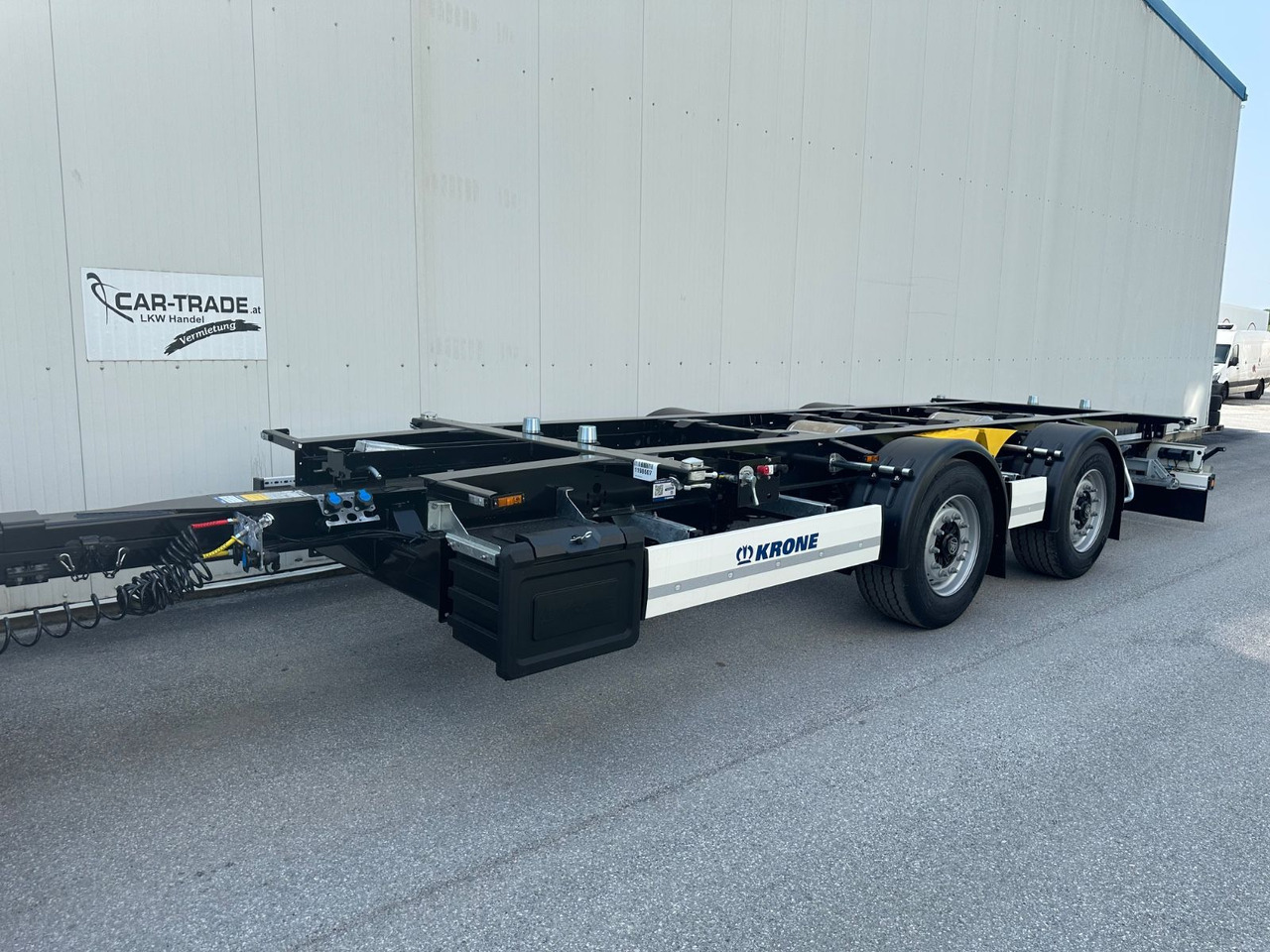 Krone ZZW 18elE10 Tadem BPW Maxi Krone ZZW 18elE10 Tadem BPW Maxi - Trailer pengangkut mobil: gambar 1 Krone ZZW 18elE10 Tadem BPW Maxi Krone ZZW 18elE10 Tadem BPW Maxi - Trailer pengangkut mobil: gambar 1