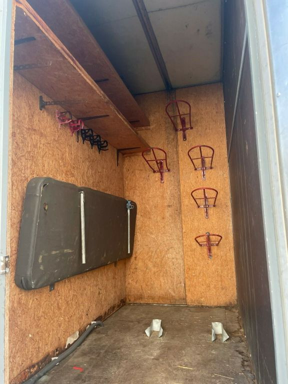 MAN 12.192 Pferdetransporter MAN 12.192 Pferdetransporter - Truk pengangkut kuda: gambar 5 MAN 12.192 Pferdetransporter MAN 12.192 Pferdetransporter - Truk pengangkut kuda: gambar 5