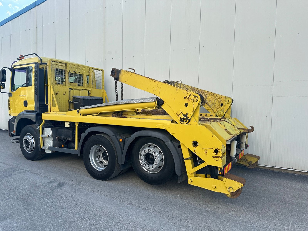 MAN TGA 26.440 - Truk jungkit: gambar 4 MAN TGA 26.440 - Truk jungkit: gambar 4
