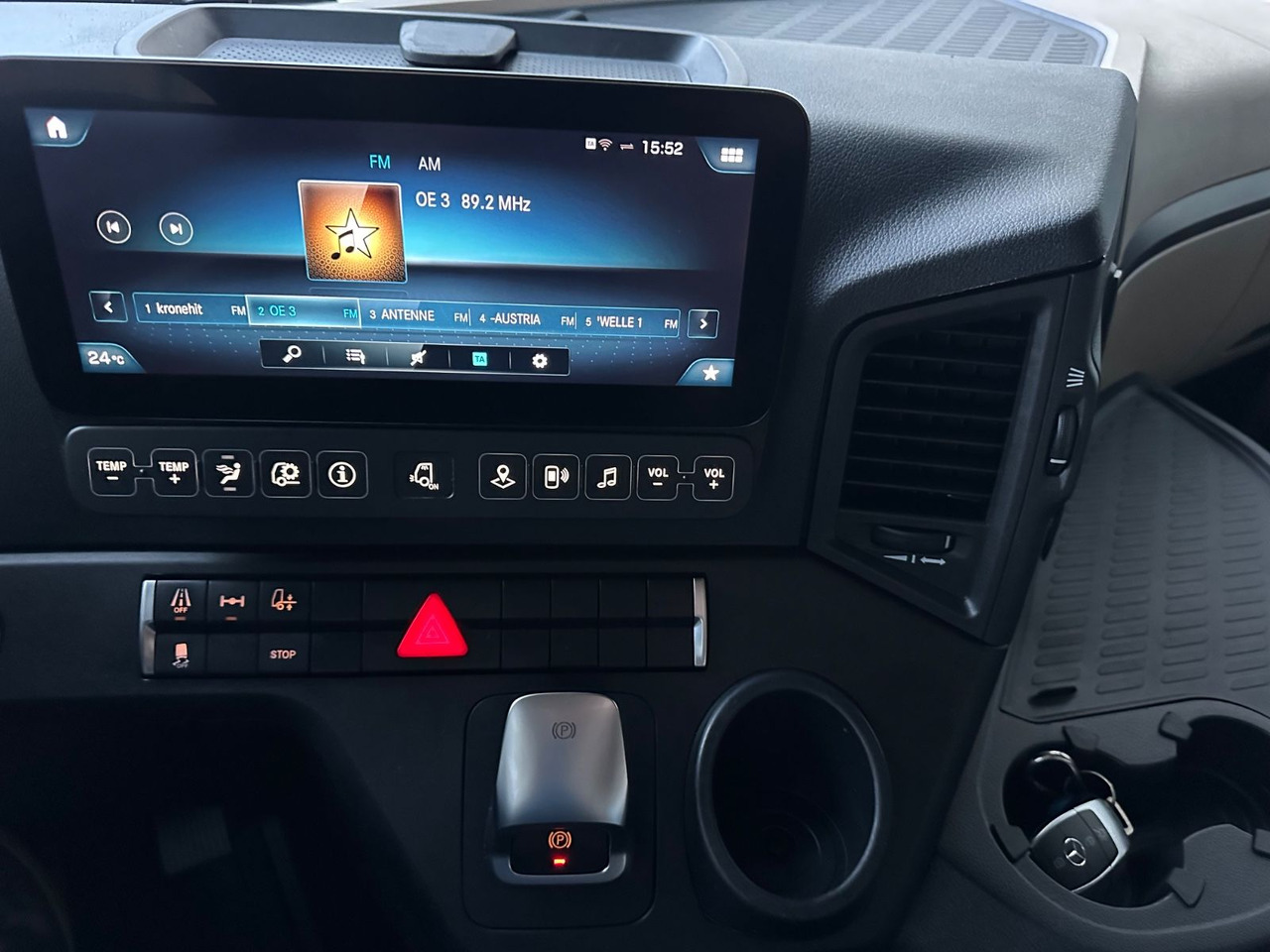 Mercedes-Benz Actros 2545  2T LBW - Pengangkut kontainer/ Container truck: gambar 4 Mercedes-Benz Actros 2545  2T LBW - Pengangkut kontainer/ Container truck: gambar 4