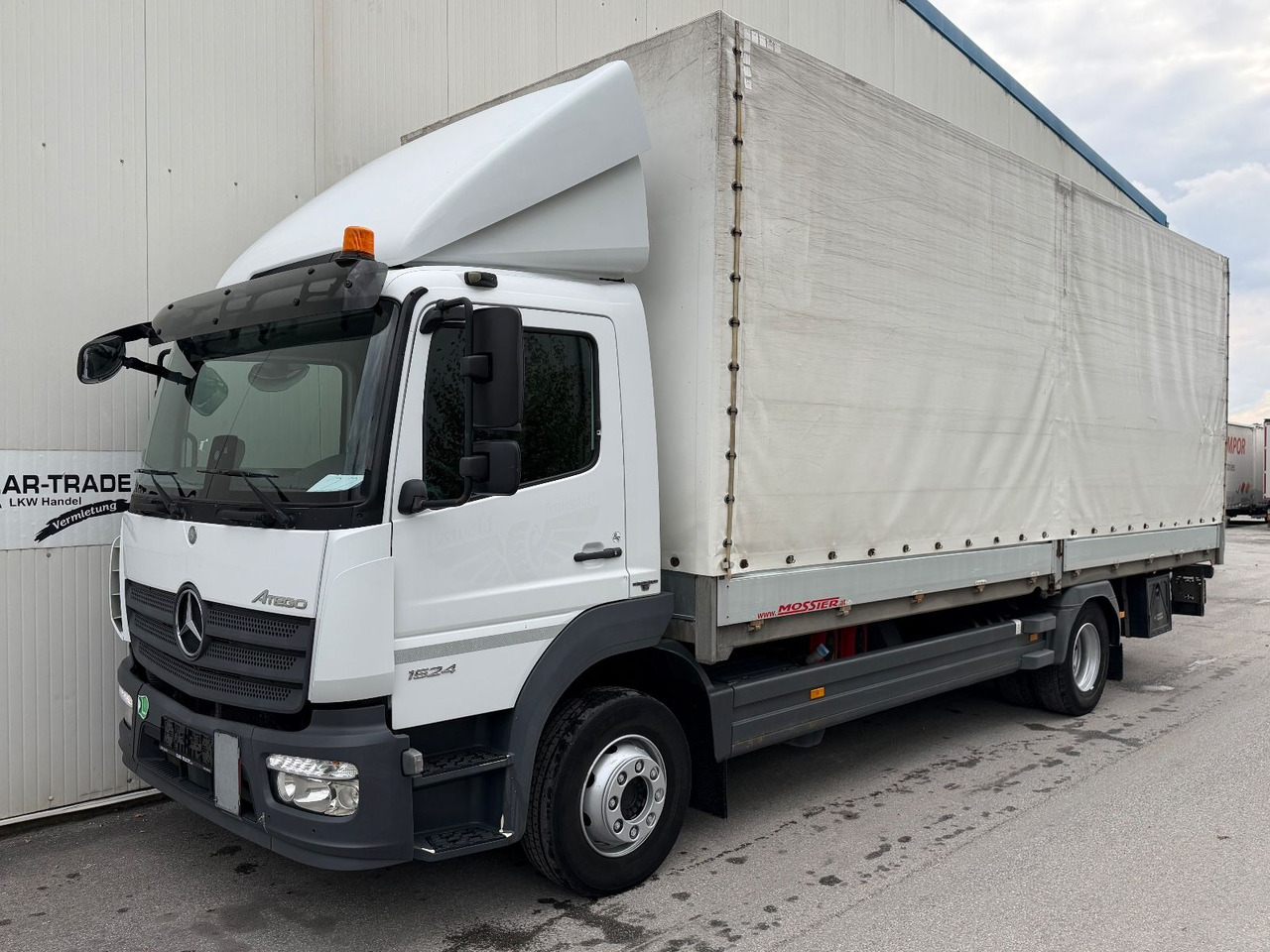 Mercedes-Benz Atego 1524 2T LBW TÜV - Truk dengan terpal samping: gambar 1 Mercedes-Benz Atego 1524 2T LBW TÜV - Truk dengan terpal samping: gambar 1