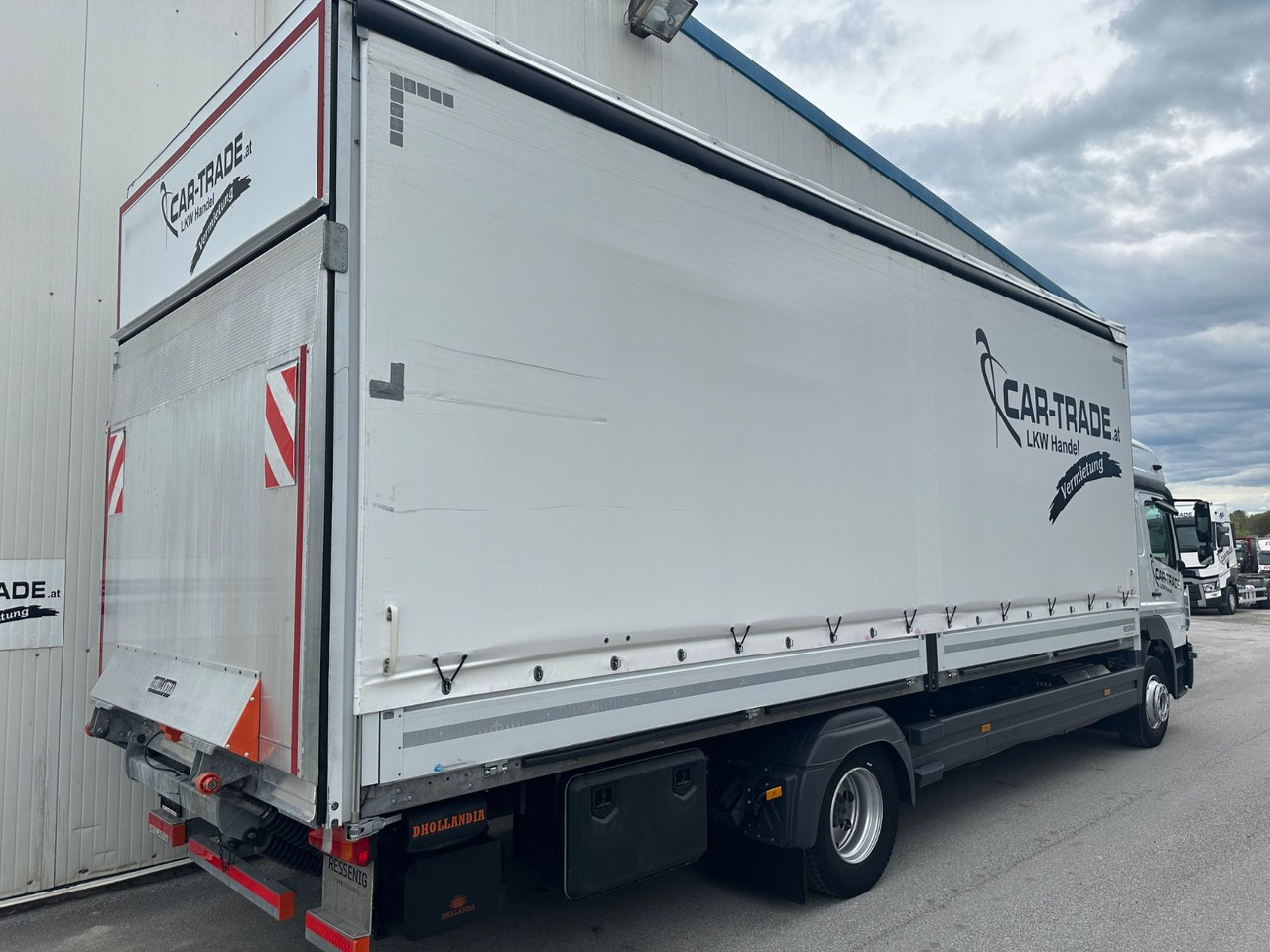 Mercedes-Benz Atego 1524 BigSpace LBW Navi/Kamera - Truk dengan terpal samping: gambar 3 Mercedes-Benz Atego 1524 BigSpace LBW Navi/Kamera - Truk dengan terpal samping: gambar 3