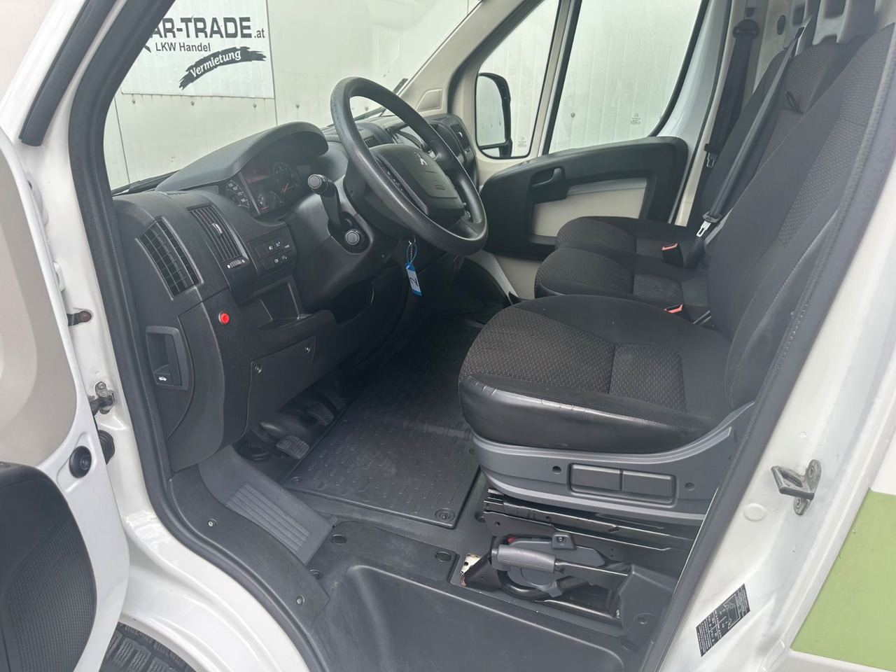 Peugeot Boxer 2,0 HDI Klima AluAusbau L4H2 - Van panel: gambar 5 Peugeot Boxer 2,0 HDI Klima AluAusbau L4H2 - Van panel: gambar 5