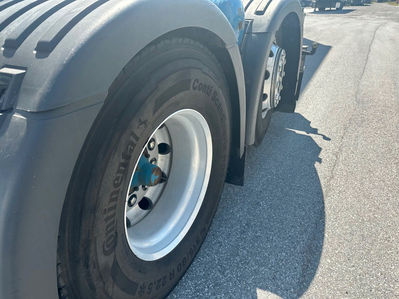 Truk vakum Scania R 480 Opticruise Highline Retarder PTO Standklim: gambar 8 Truk vakum Scania R 480 Opticruise Highline Retarder PTO Standklim: gambar 8