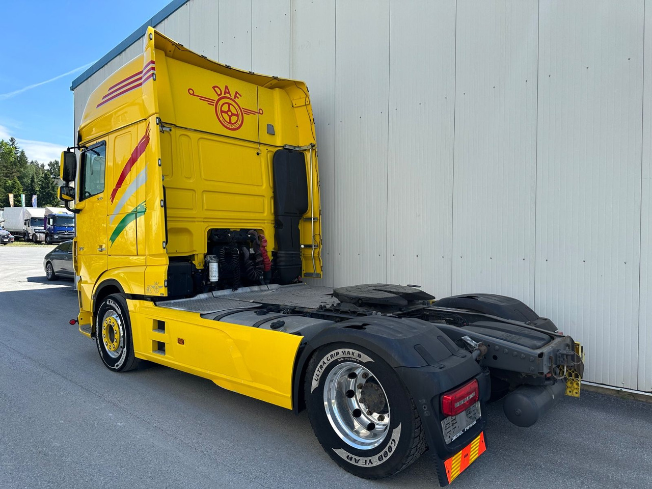 DAF XF 530 SSC Standklima Leder ALU Vollluft - Tractor head: gambar 4 DAF XF 530 SSC Standklima Leder ALU Vollluft - Tractor head: gambar 4