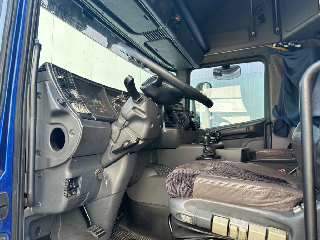 Scania 164 580 Topline Retarder Scania 164 580 Topline Retarder - Tractor head: gambar 5 Scania 164 580 Topline Retarder Scania 164 580 Topline Retarder - Tractor head: gambar 5