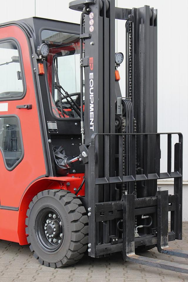Forklift listrik EP EFL252 Triplex Li-ion 111Std.: gambar 20 Forklift listrik EP EFL252 Triplex Li-ion 111Std.: gambar 20