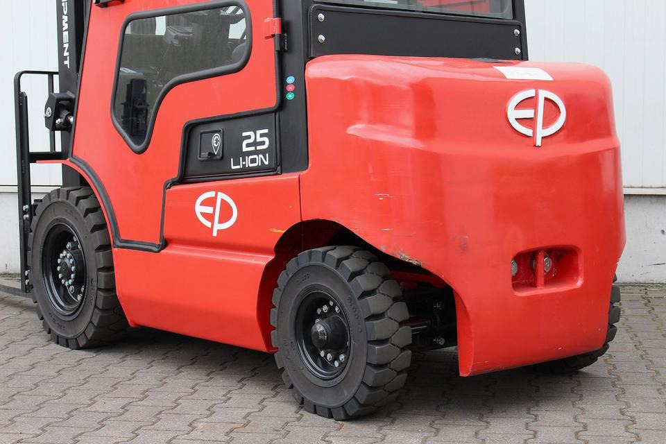Forklift listrik EP EFL252 Triplex Li-ion 111Std.: gambar 9 Forklift listrik EP EFL252 Triplex Li-ion 111Std.: gambar 9