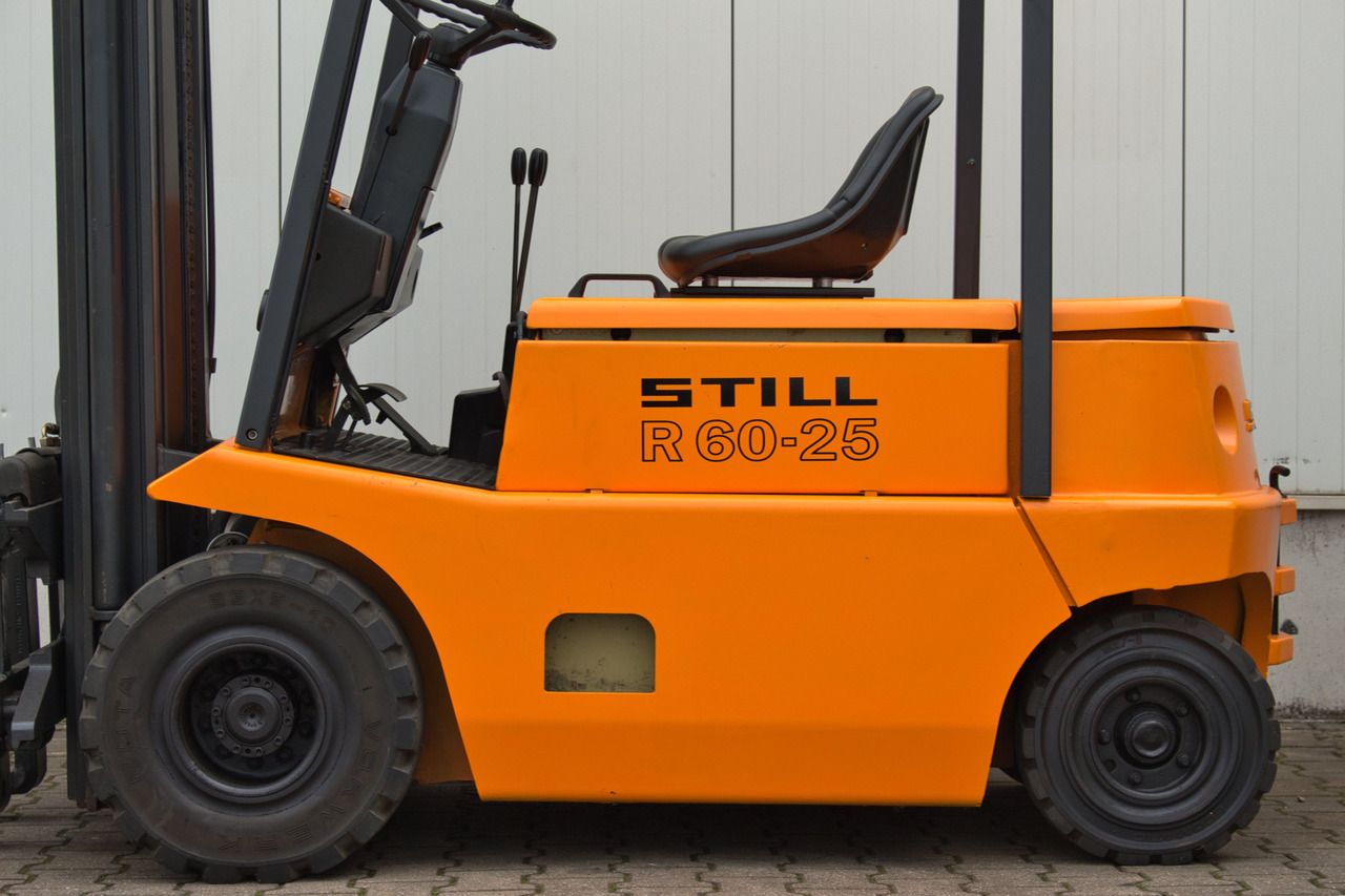 STILL R60-25 - Triplex 6,2m - 2500kg - Forklift listrik: gambar 4 STILL R60-25 - Triplex 6,2m - 2500kg - Forklift listrik: gambar 4