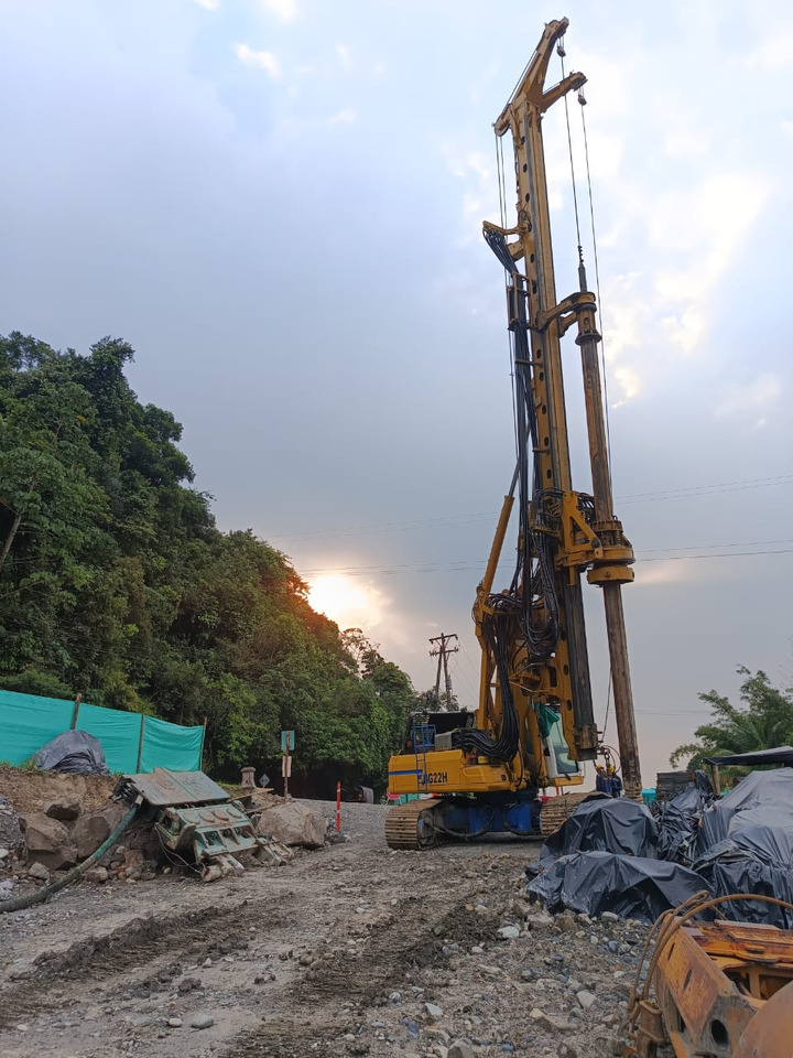 BAUER BG 22H - Anjungan pengeboran: gambar 3 BAUER BG 22H - Anjungan pengeboran: gambar 3