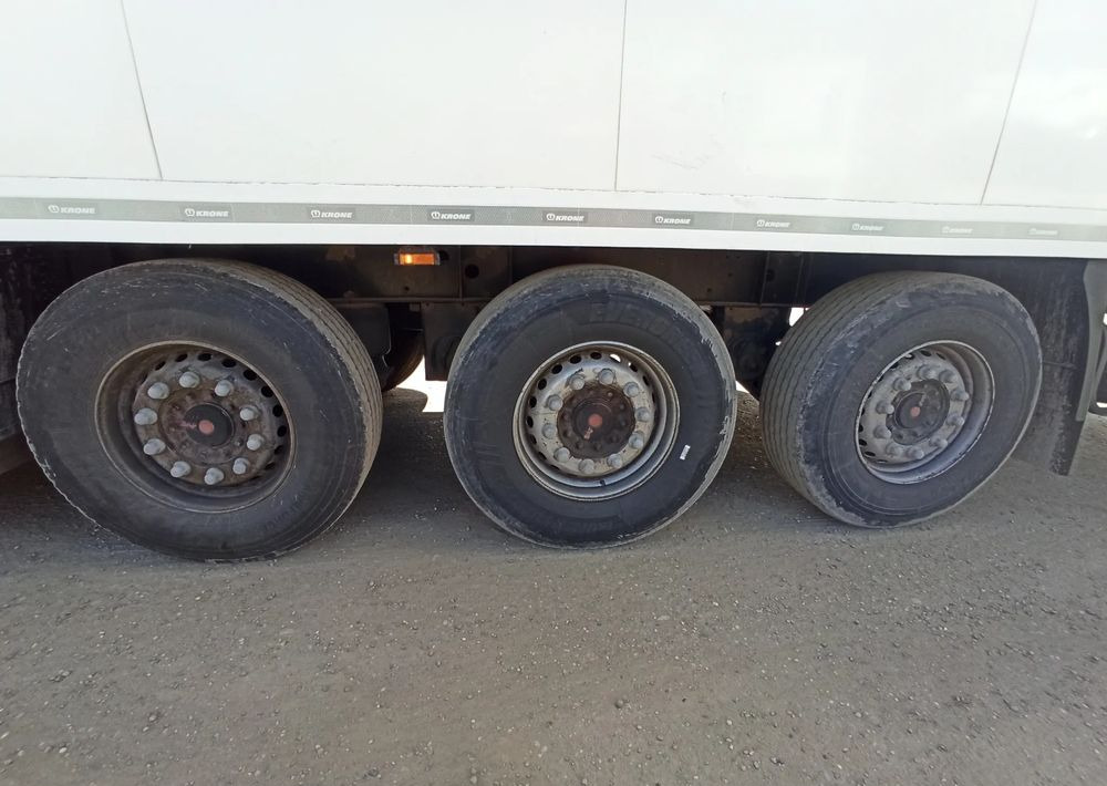Krone SD - Semi-trailer berpendingin: gambar 4 Krone SD - Semi-trailer berpendingin: gambar 4