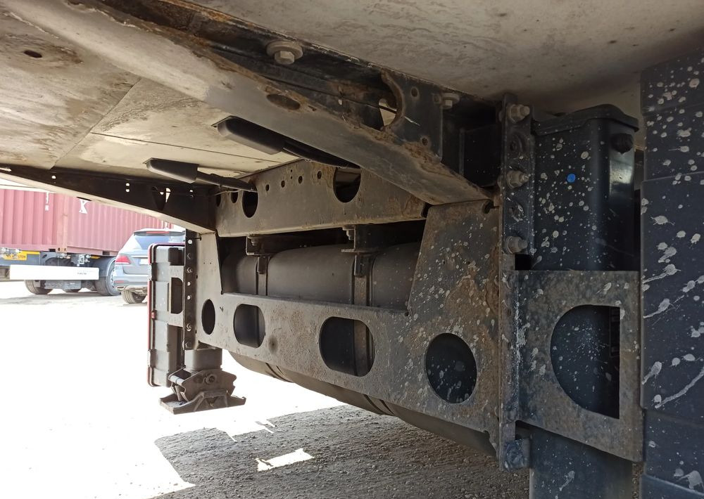Krone SD - Semi-trailer berpendingin: gambar 5 Krone SD - Semi-trailer berpendingin: gambar 5