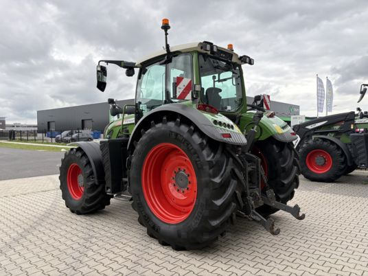 Fendt 720 VARIO S4 POWER - Traktor: gambar 5 Fendt 720 VARIO S4 POWER - Traktor: gambar 5