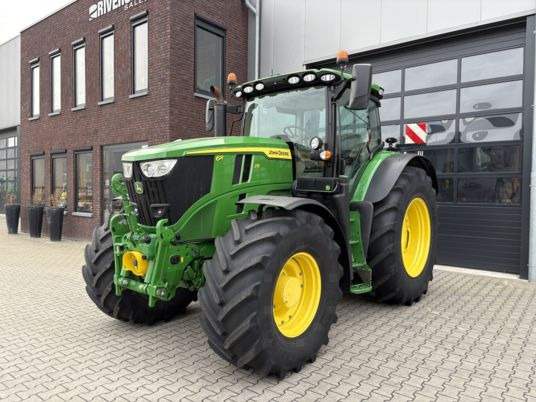 John Deere 6r215 - Traktor: gambar 1 John Deere 6r215 - Traktor: gambar 1