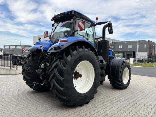 NEW HOLLAND New Holland T8.350 PLMi Genesis - Traktor: gambar 3 NEW HOLLAND New Holland T8.350 PLMi Genesis - Traktor: gambar 3