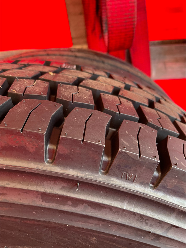 GITI 265 / 70 R 19,5 - Ban: gambar 2 GITI 265 / 70 R 19,5 - Ban: gambar 2