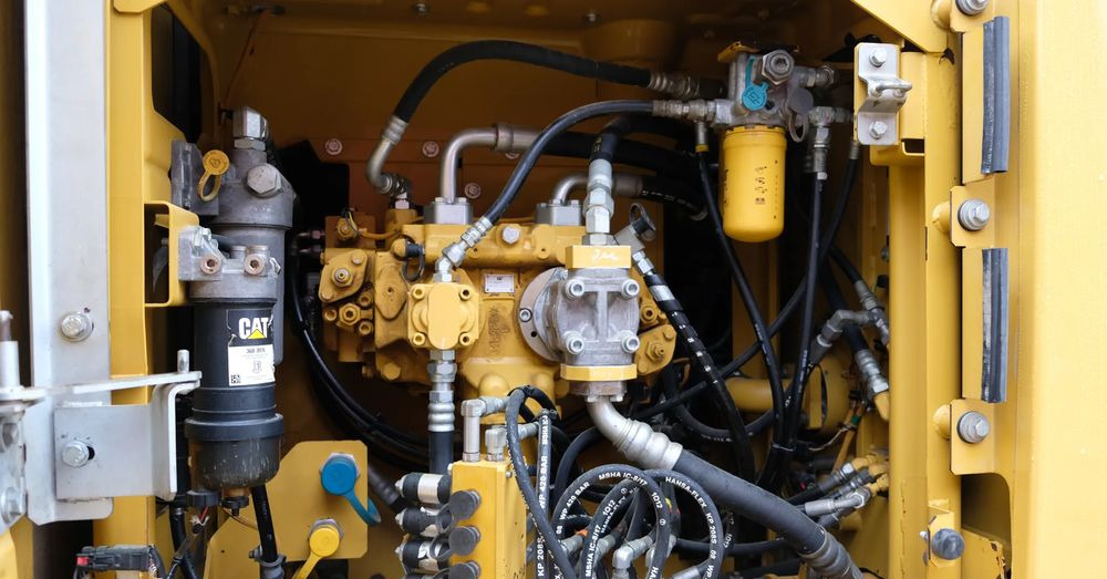 Caterpillar cat 320EL - Ekskavator perayap: gambar 4 Caterpillar cat 320EL - Ekskavator perayap: gambar 4