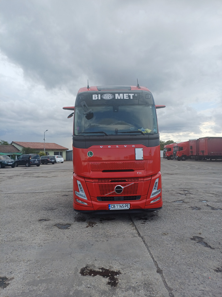 VOLVO FH 460T 4x2T , AERO , 3 PIECES - Tractor head: gambar 3 VOLVO FH 460T 4x2T , AERO , 3 PIECES - Tractor head: gambar 3