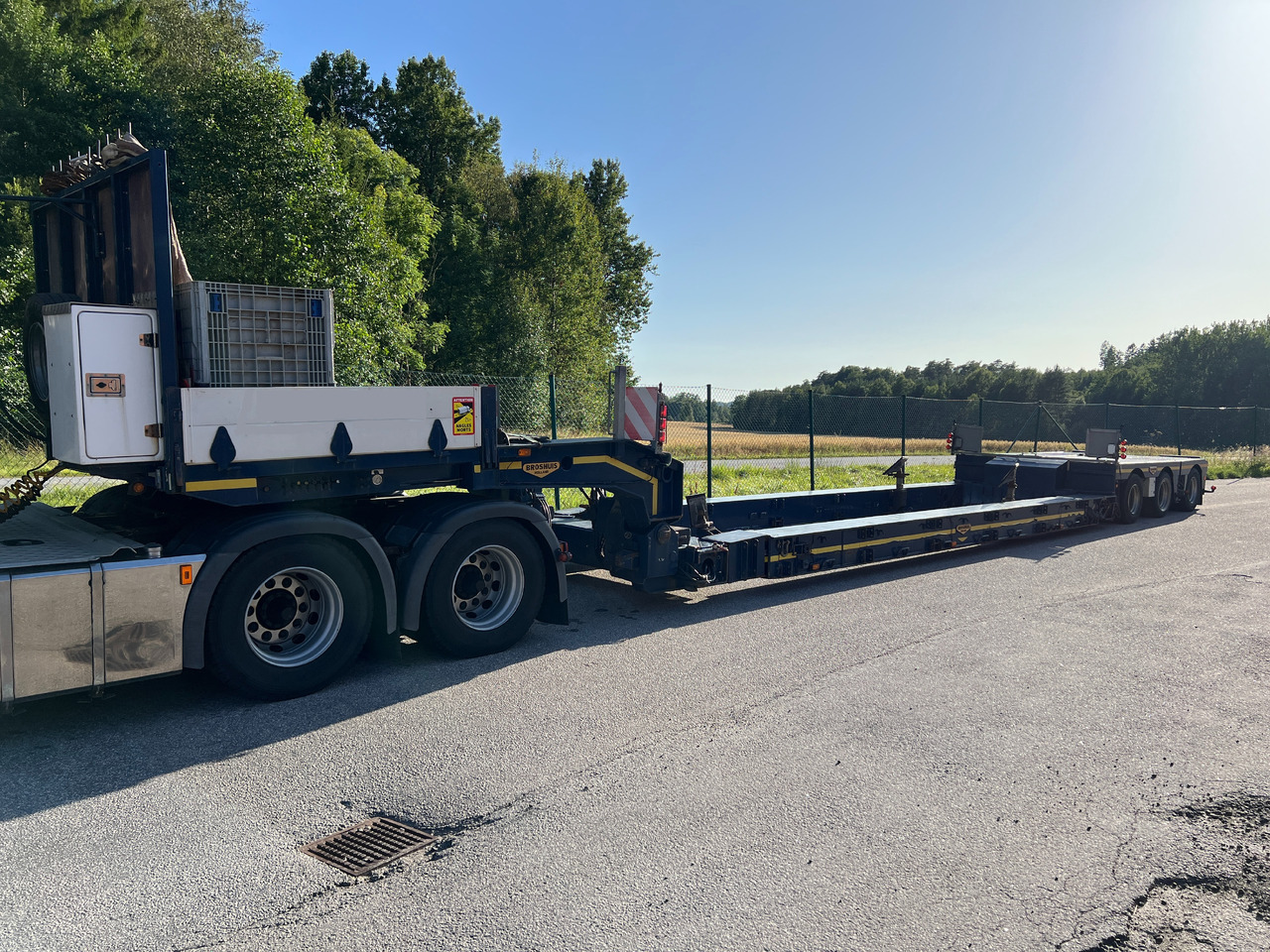 BROSHUIS 3 ADB-38 - Semi-trailer low bed: gambar 1 BROSHUIS 3 ADB-38 - Semi-trailer low bed: gambar 1