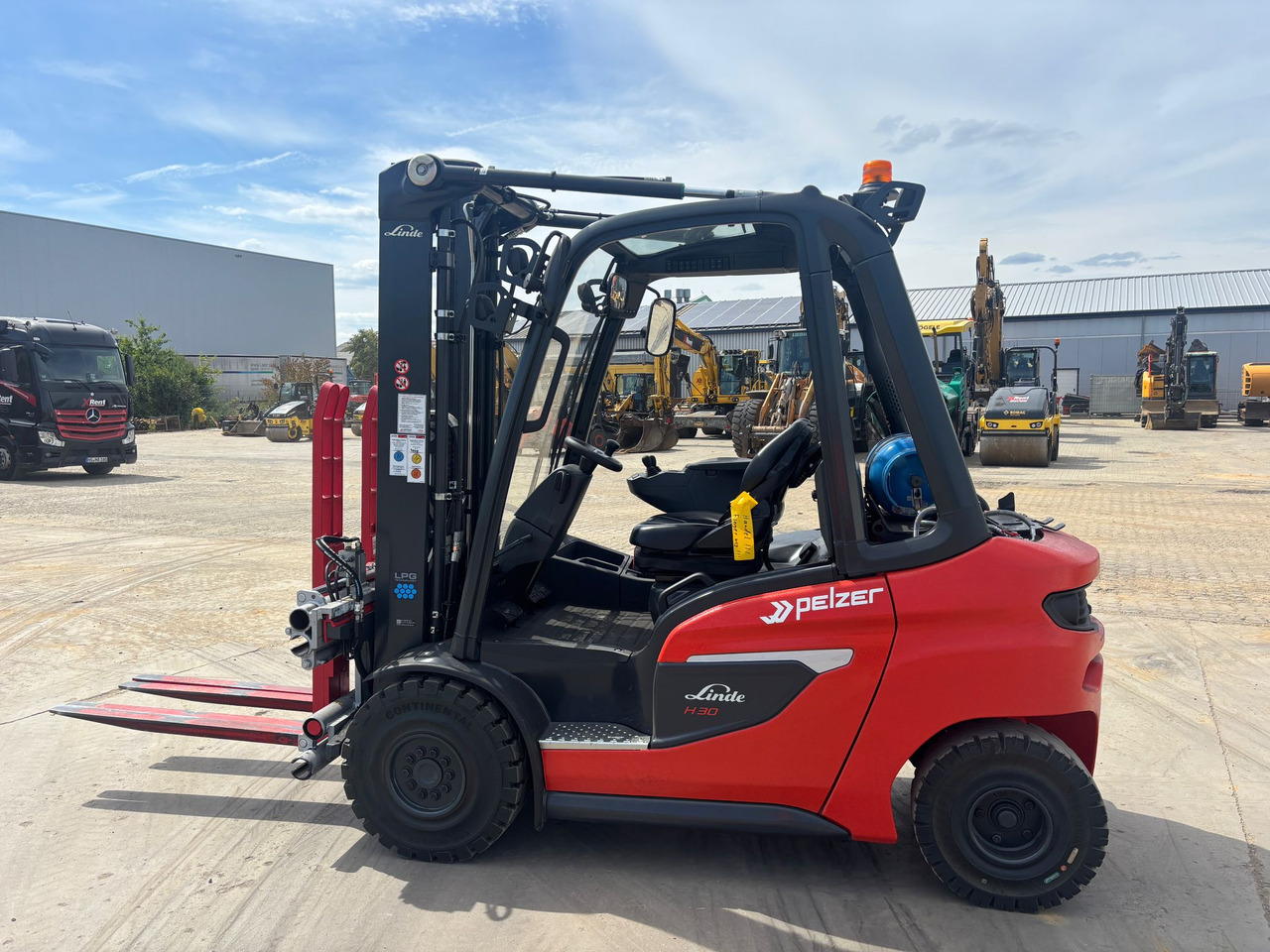 LINDE H30T-01 - Forklift LPG: gambar 1 LINDE H30T-01 - Forklift LPG: gambar 1