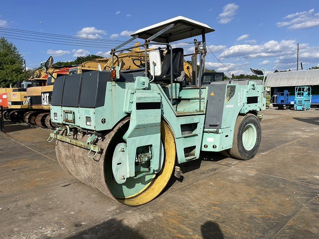 BOMAG BW144AC-2 - Roller kombinasi: gambar 1 BOMAG BW144AC-2 - Roller kombinasi: gambar 1