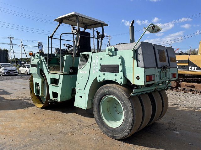 BOMAG BW144AC-2 - Roller kombinasi: gambar 3 BOMAG BW144AC-2 - Roller kombinasi: gambar 3