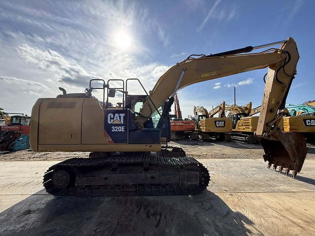 CAT 320E-2 - Ekskavator perayap: gambar 3 CAT 320E-2 - Ekskavator perayap: gambar 3