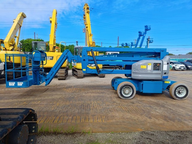 GENIE Z-45/25JRT - Boom artikulasi: gambar 2 GENIE Z-45/25JRT - Boom artikulasi: gambar 2