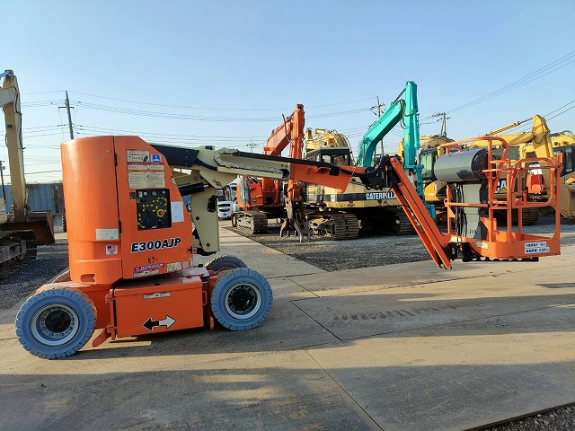 JLG E300AJP - Boom artikulasi: gambar 4 JLG E300AJP - Boom artikulasi: gambar 4