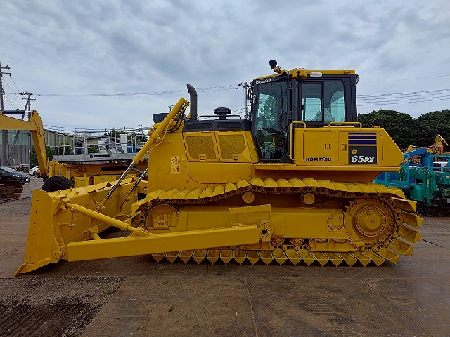 KOMATSU D65PX-18 - Bulldozer: gambar 2 KOMATSU D65PX-18 - Bulldozer: gambar 2
