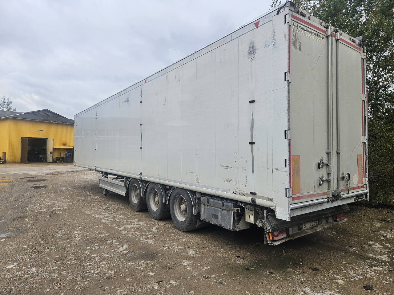KRAKER CF200 - Semi-trailer dengan lantai berjalan: gambar 2 KRAKER CF200 - Semi-trailer dengan lantai berjalan: gambar 2