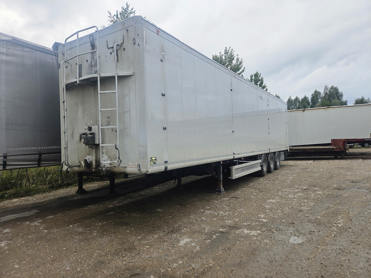 KRAKER CF200 - Semi-trailer dengan lantai berjalan: gambar 1 KRAKER CF200 - Semi-trailer dengan lantai berjalan: gambar 1