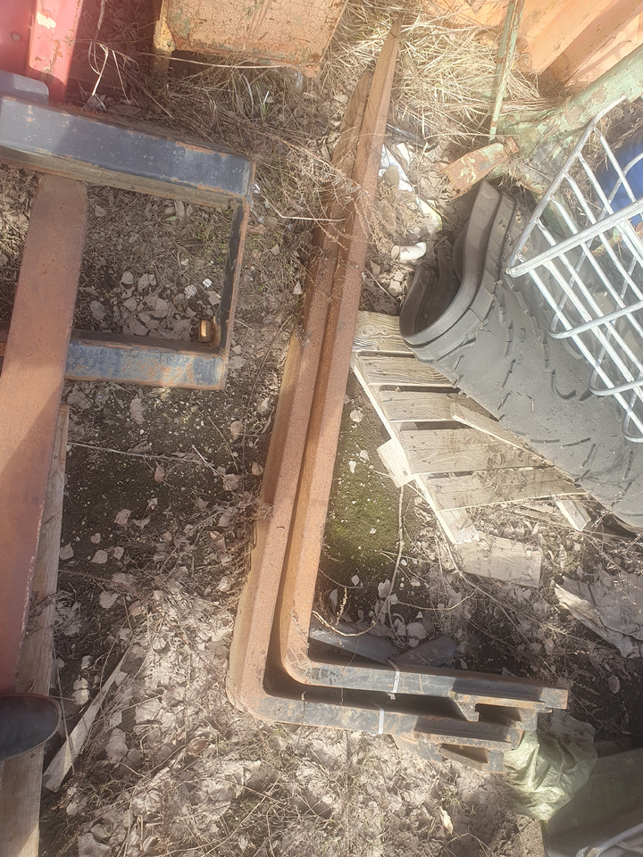 Pallet forks - Garpu rumput: gambar 1 Pallet forks - Garpu rumput: gambar 1