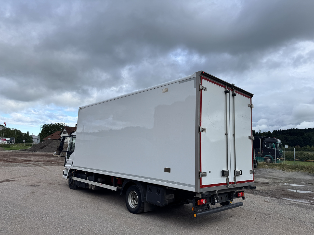 IVECO 80E190 Eurocargo Kühlkoffer (Partikelfilter defekt) - Truk berpendingin: gambar 3 IVECO 80E190 Eurocargo Kühlkoffer (Partikelfilter defekt) - Truk berpendingin: gambar 3