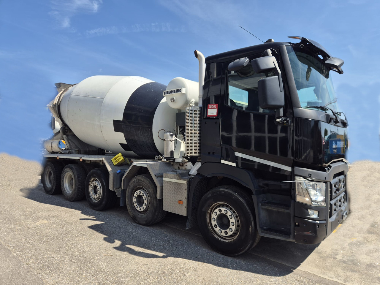 RENAULT C520 10x4 Betonmischer Liebherr 10 m3 - Truk pengaduk beton: gambar 1 RENAULT C520 10x4 Betonmischer Liebherr 10 m3 - Truk pengaduk beton: gambar 1