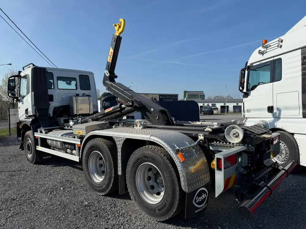 Iveco AD300T48 HYVALIFT 20 TONS*pare-choc hydraulique - Hook lift: gambar 3 Iveco AD300T48 HYVALIFT 20 TONS*pare-choc hydraulique - Hook lift: gambar 3