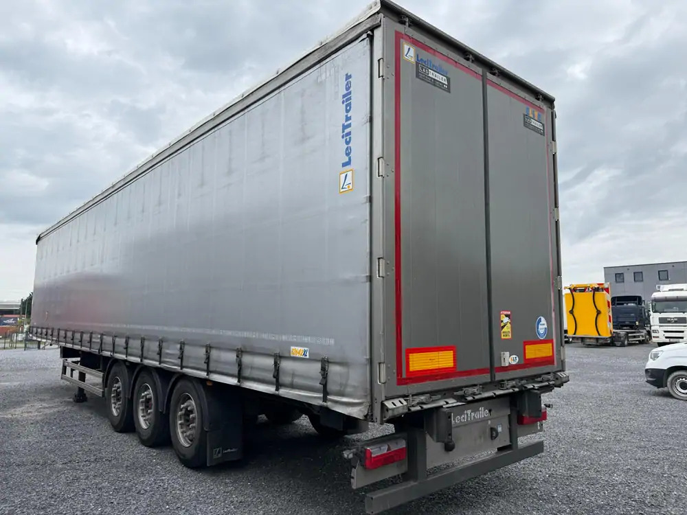 LeciTrailer Tautliner 3E20 Tautliner 3E20*1er essieu relevable*essieux SAF - Semi-trailer dengan terpal samping: gambar 5 LeciTrailer Tautliner 3E20 Tautliner 3E20*1er essieu relevable*essieux SAF - Semi-trailer dengan terpal samping: gambar 5