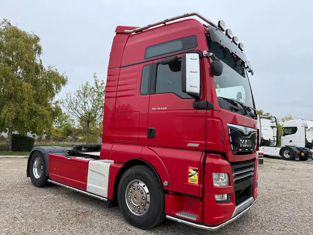 MAN MAN 18.540 *D38*XXL*Intarder*2couchette*Alcoa*Frigo*Full air etc... - Tractor head: gambar 2 MAN MAN 18.540 *D38*XXL*Intarder*2couchette*Alcoa*Frigo*Full air etc... - Tractor head: gambar 2