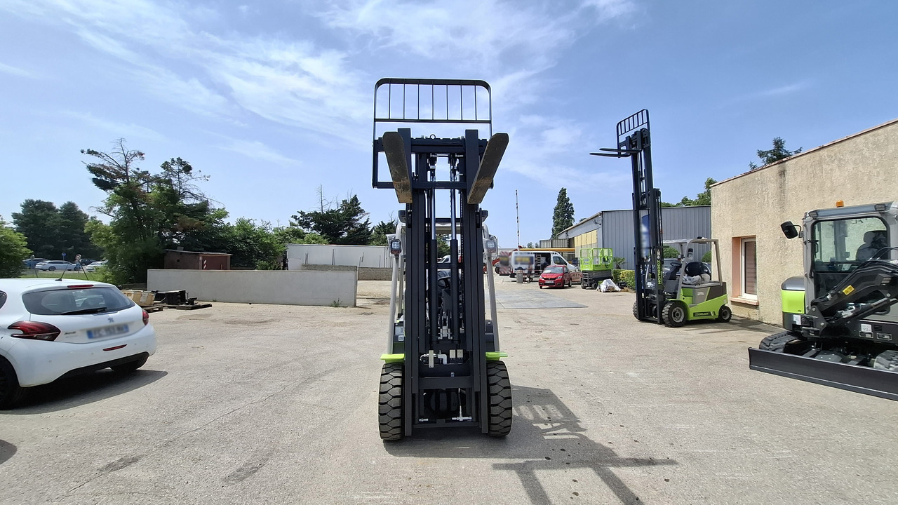 ZOOMLION FL35 - Forklift: gambar 3 ZOOMLION FL35 - Forklift: gambar 3