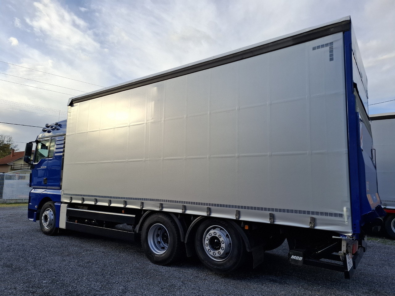 Truk dengan terpal samping MAN TGX 26.440 E5: gambar 18