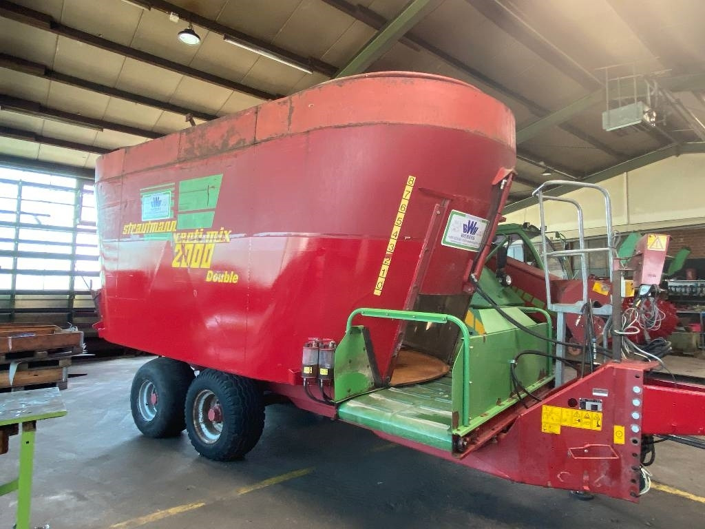 Strautmann Verti Mix 2000 Double - Mixer-pengumpan: gambar 2 Strautmann Verti Mix 2000 Double - Mixer-pengumpan: gambar 2