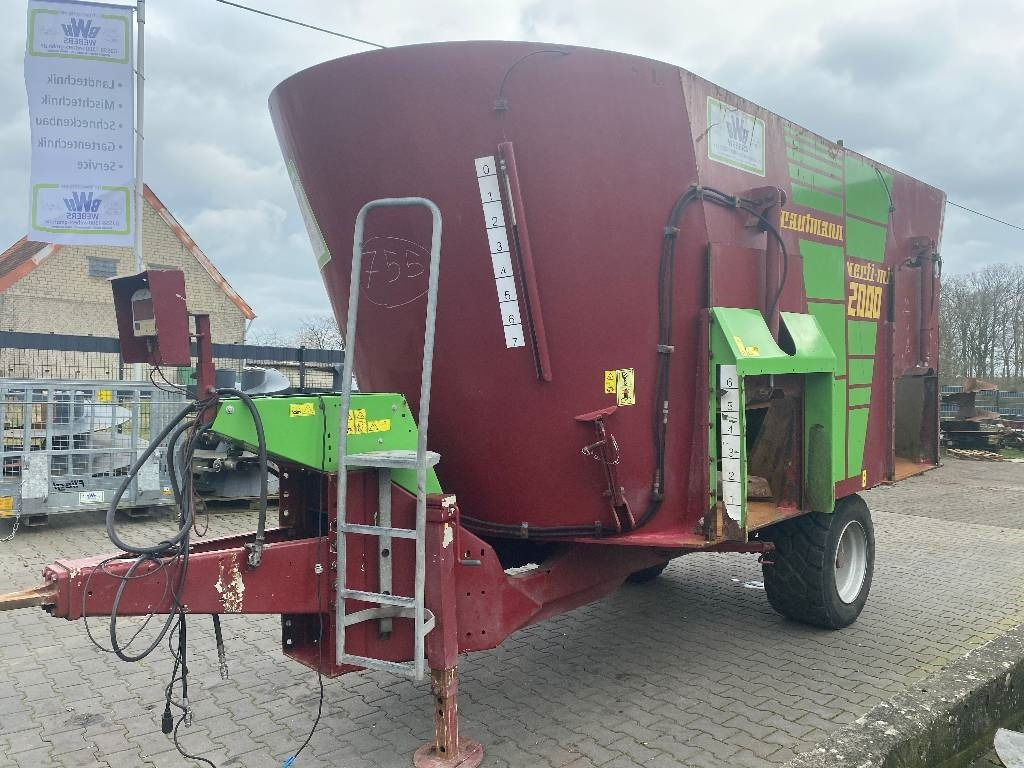 Strautmann Verti Mix 2000 - Mixer-pengumpan: gambar 3 Strautmann Verti Mix 2000 - Mixer-pengumpan: gambar 3