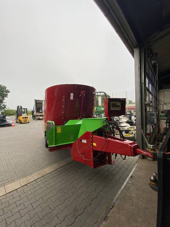 Strautmann Verti Mix - Mixer-pengumpan: gambar 5 Strautmann Verti Mix - Mixer-pengumpan: gambar 5
