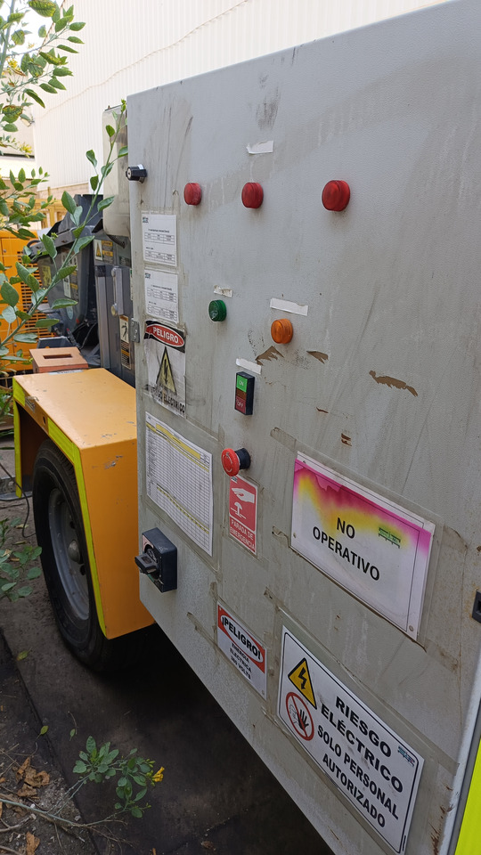 PUTZMEISTER TK40 - Truk pompa beton: gambar 4 PUTZMEISTER TK40 - Truk pompa beton: gambar 4