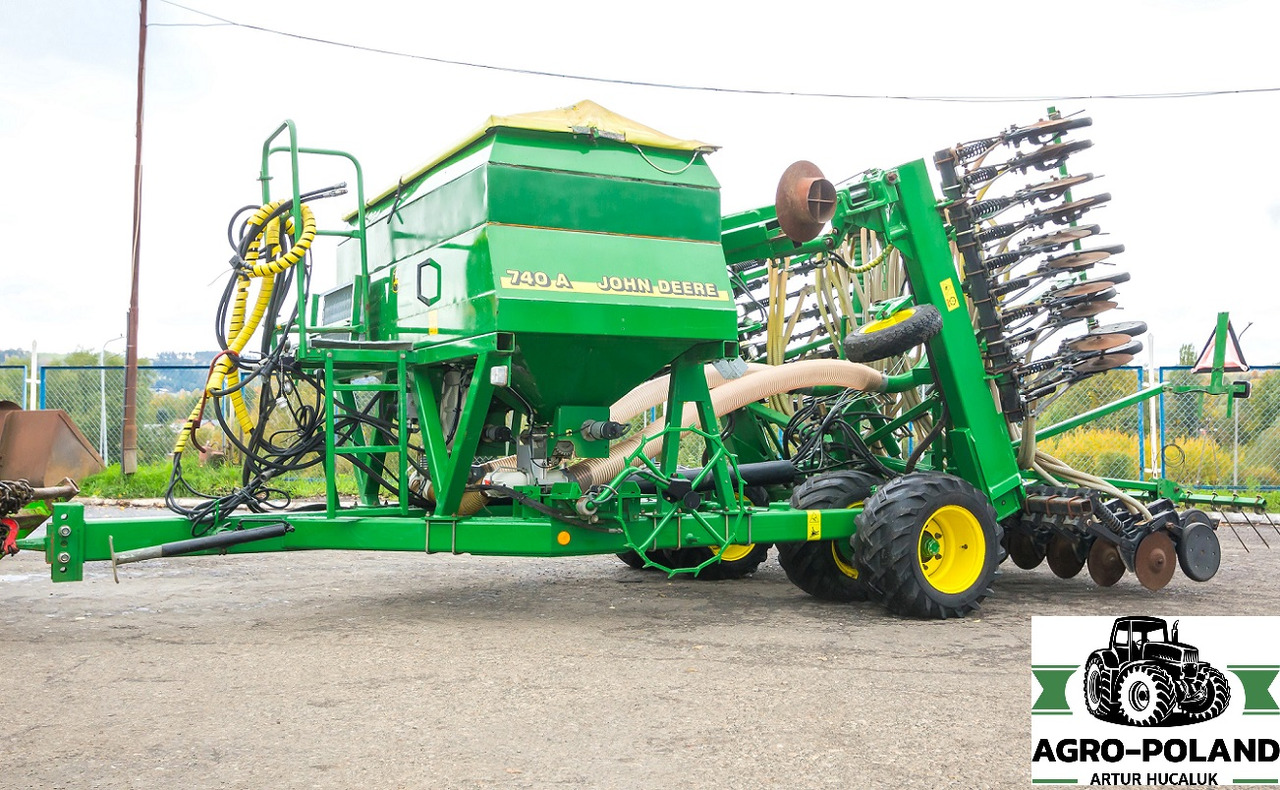 JOHN DEERE 740A - 2008 ROK - 6 M - Bor benih: gambar 1 JOHN DEERE 740A - 2008 ROK - 6 M - Bor benih: gambar 1