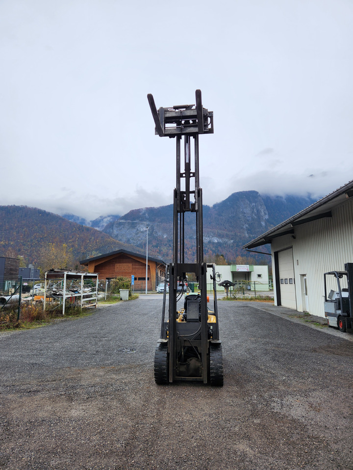 DAEWOO G30E-3 - Forklift LPG: gambar 2 DAEWOO G30E-3 - Forklift LPG: gambar 2